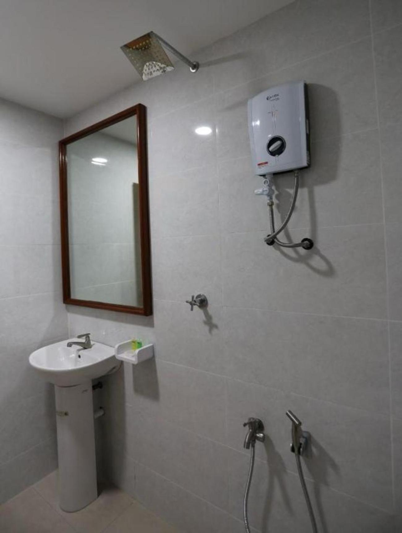 Orkid Hotel At Bukit Bintang Kuala Lumpur Esterno foto
